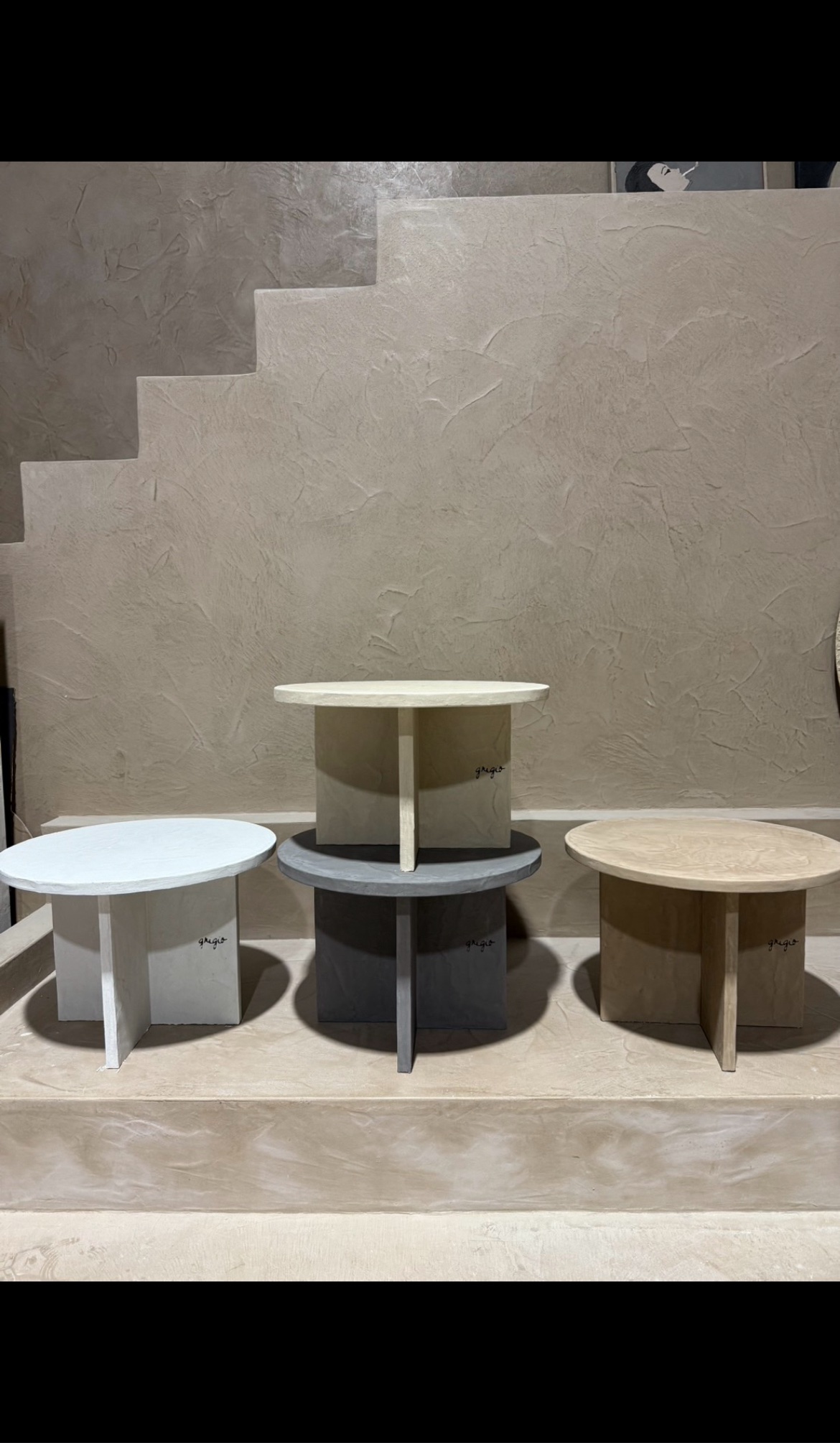 サイドテーブル